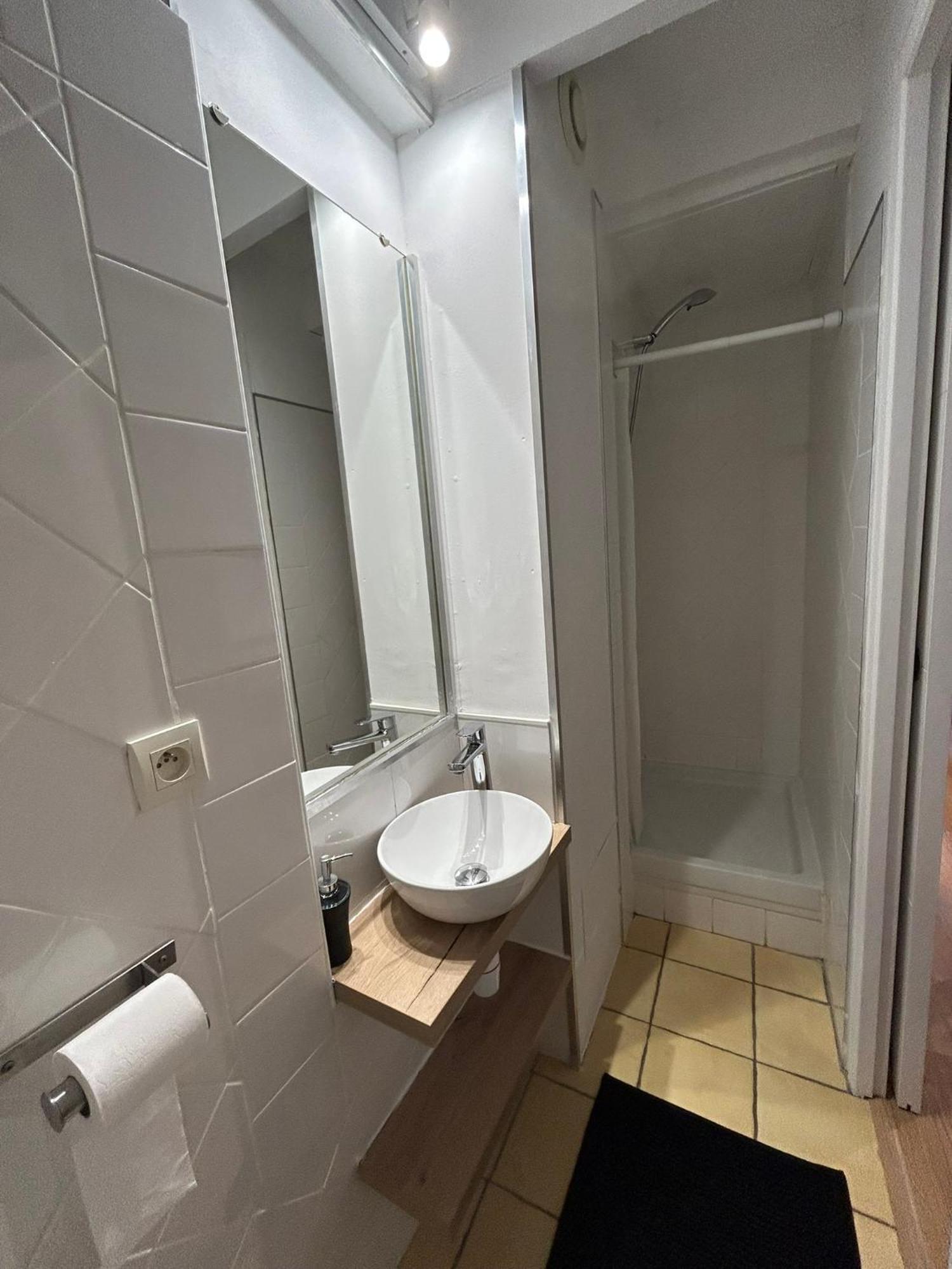 Renove A 50 M De Plage, Entree Autonome, Climatise Apartment *